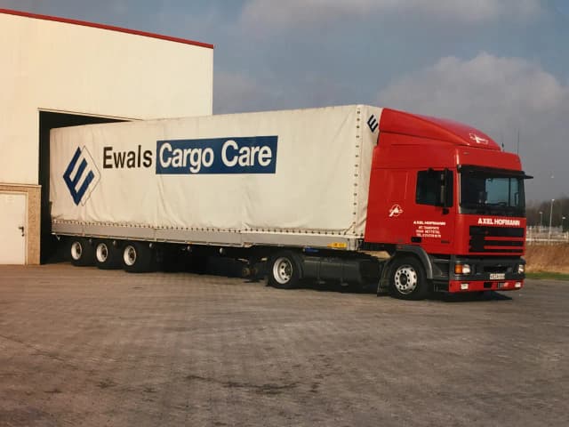 Naczepa mega czym się różni - kluczowe różnice w ładowności i wymiarach Naczepa mega czym się różni - kluczowe różnice w ładowności i wymiarach