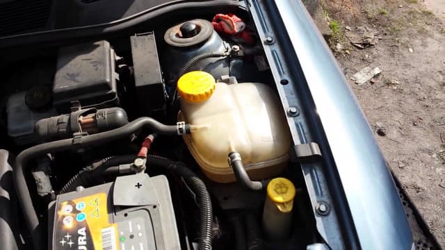 Ile płynu do chłodnicy potrzebuje Opel Vectra C 1.9? Sprawdź teraz! Ile płynu do chłodnicy potrzebuje Opel Vectra C 1.9? Sprawdź teraz!