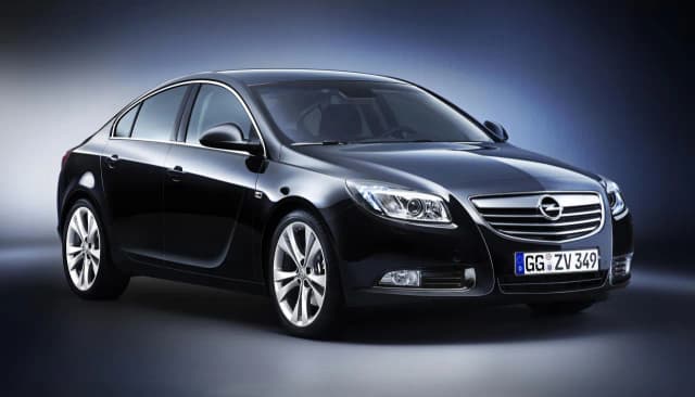 Opel Insignia: Opinie kierowców i recenzje tego popularnego modelu Opel Insignia: Opinie kierowców i recenzje tego popularnego modelu