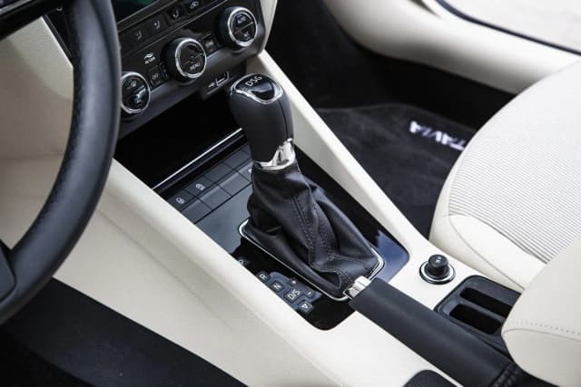 DSG skrzynia: Zalety i wady automatycznej skrzyni biegów DSG DSG skrzynia: Zalety i wady automatycznej skrzyni biegów DSG