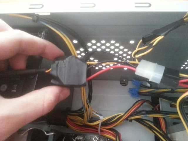 Czy można podłączyć wentylator chłodnicy na krótko? Uważaj na ryzyko Czy można podłączyć wentylator chłodnicy na krótko? Uważaj na ryzyko