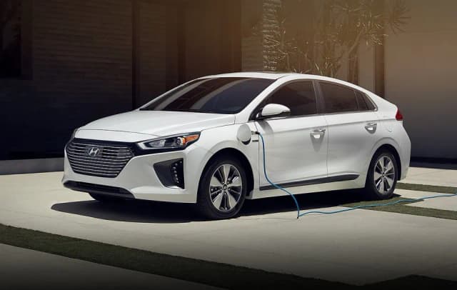 Hyundai Ioniq Hybrid Plug-In: Czy warto kupić ten nowoczesny model? Hyundai Ioniq Hybrid Plug-In: Czy warto kupić ten nowoczesny model?