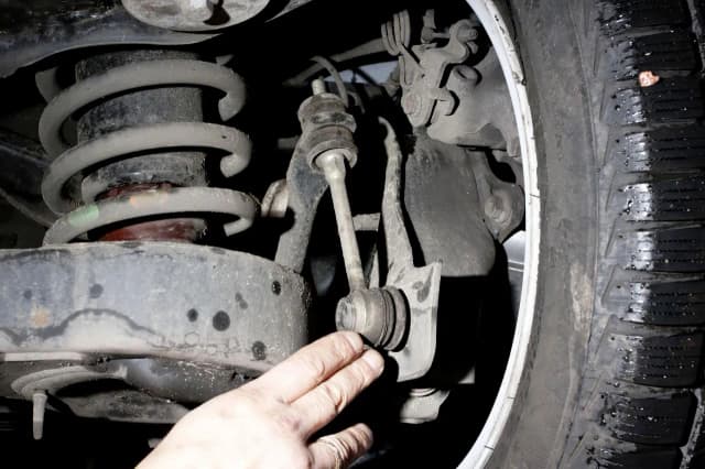 Koszt wymiany łącznika stabilizatora: Ile zapłacisz w warsztacie samochodowym? Koszt wymiany łącznika stabilizatora: Ile zapłacisz w warsztacie samochodowym?