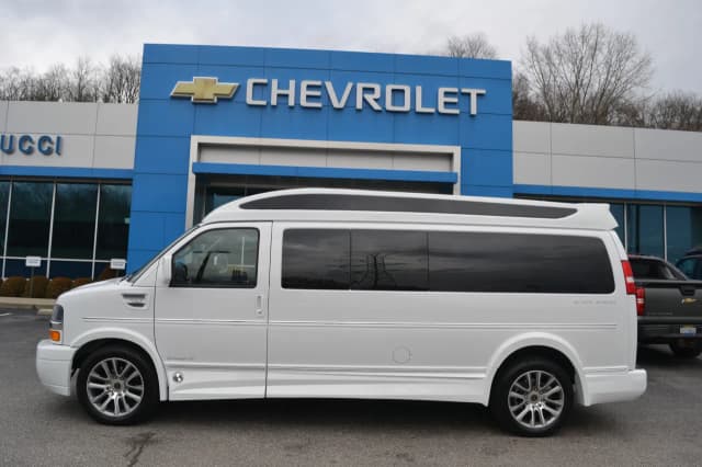 Chevrolet Van 7 osobowy: Czy to dobry wybór dla dużej rodziny? Chevrolet Van 7 osobowy: Czy to dobry wybór dla dużej rodziny?