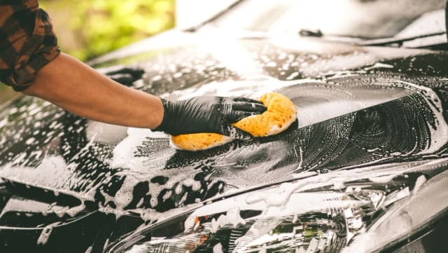 Jaki szampon z woskiem do samochodu zapewni najlepszą ochronę lakieru? Jaki szampon z woskiem do samochodu zapewni najlepszą ochronę lakieru?