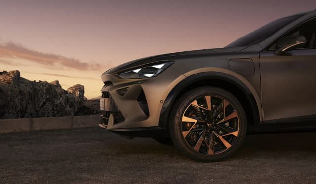 Hybrydowa CUPRA – połączenie sportowego charakteru i ekologii Hybrydowa CUPRA – połączenie sportowego charakteru i ekologii