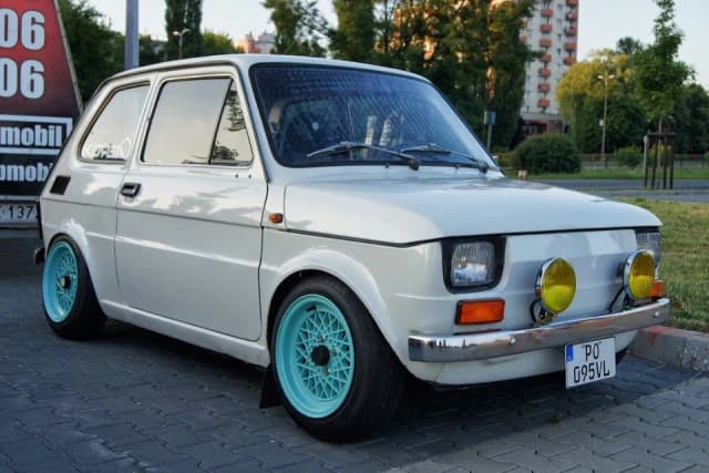 Tuning Fiata 126: Jak poprawić osiągi i wygląd tego klasyka? Tuning Fiata 126: Jak poprawić osiągi i wygląd tego klasyka?