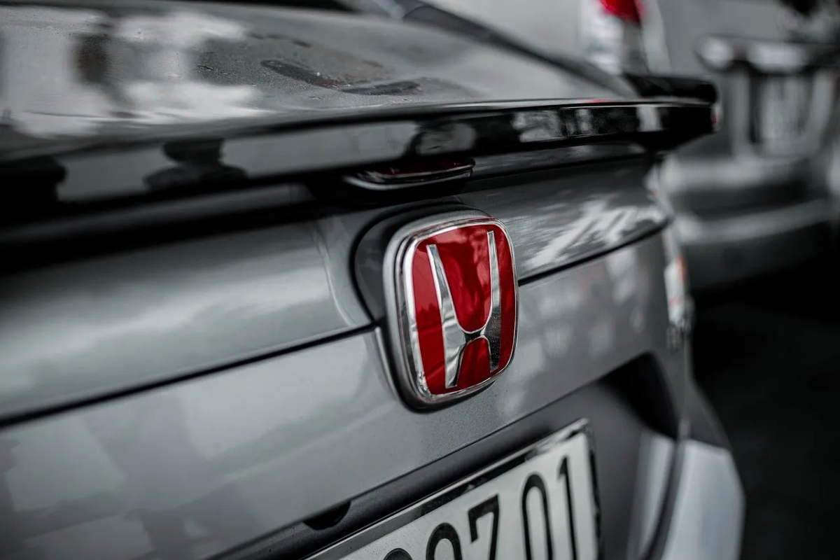 Auto z automatem do 15 tys: Najlepsze oferty na rynku używanych aut