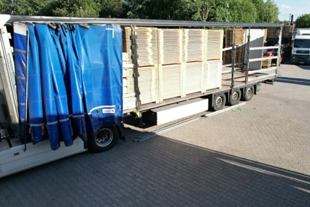 Ile waży naczepa do tira? Poznaj kluczowe informacje o wadze i limitach Ile waży naczepa do tira? Poznaj kluczowe informacje o wadze i limitach